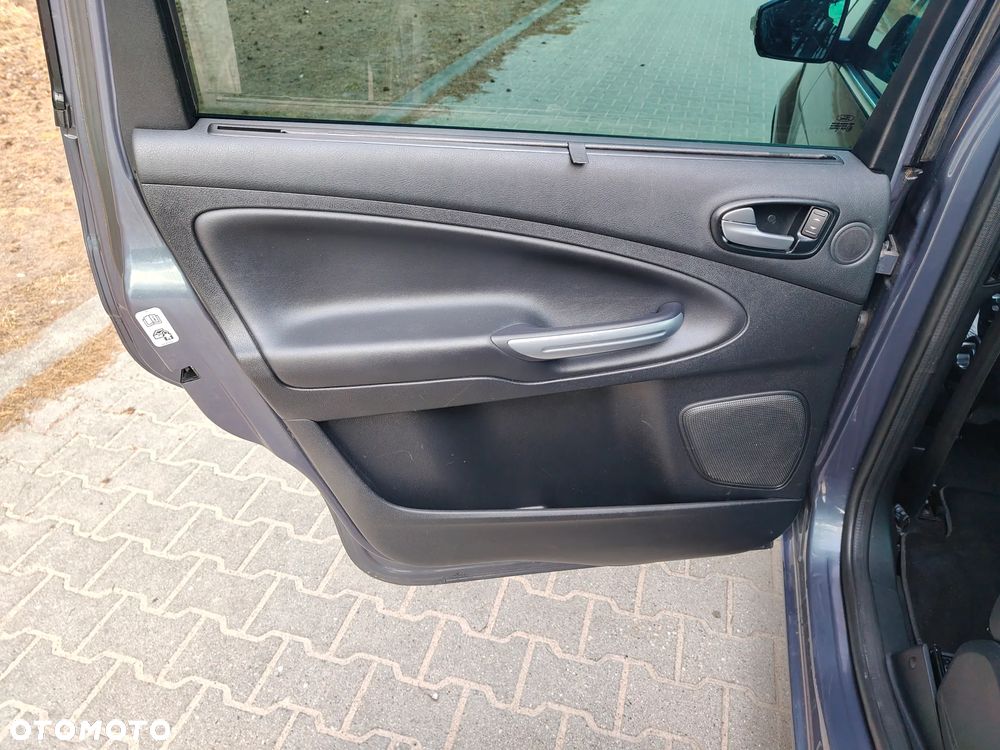 Ford Galaxy 2.0 TDCi Titanium MPS6 - 14