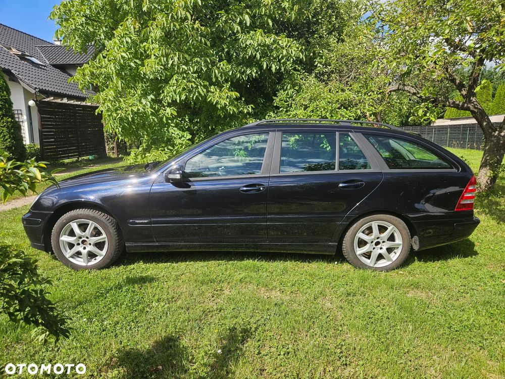 Mercedes-Benz Klasa C 200 Kompressor Automatik Elegance Sport Edition - 35
