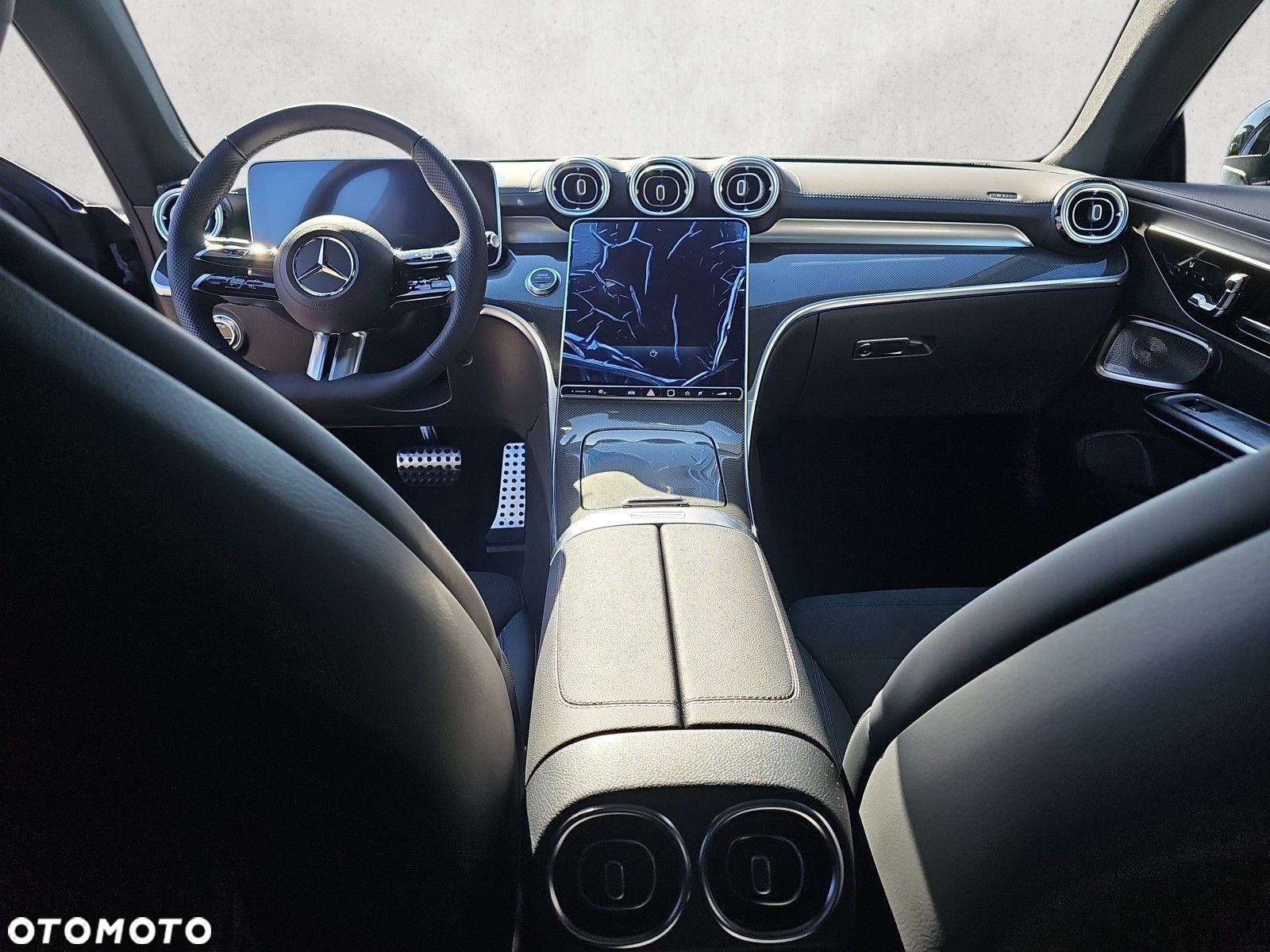 Mercedes-Benz CLE - 13