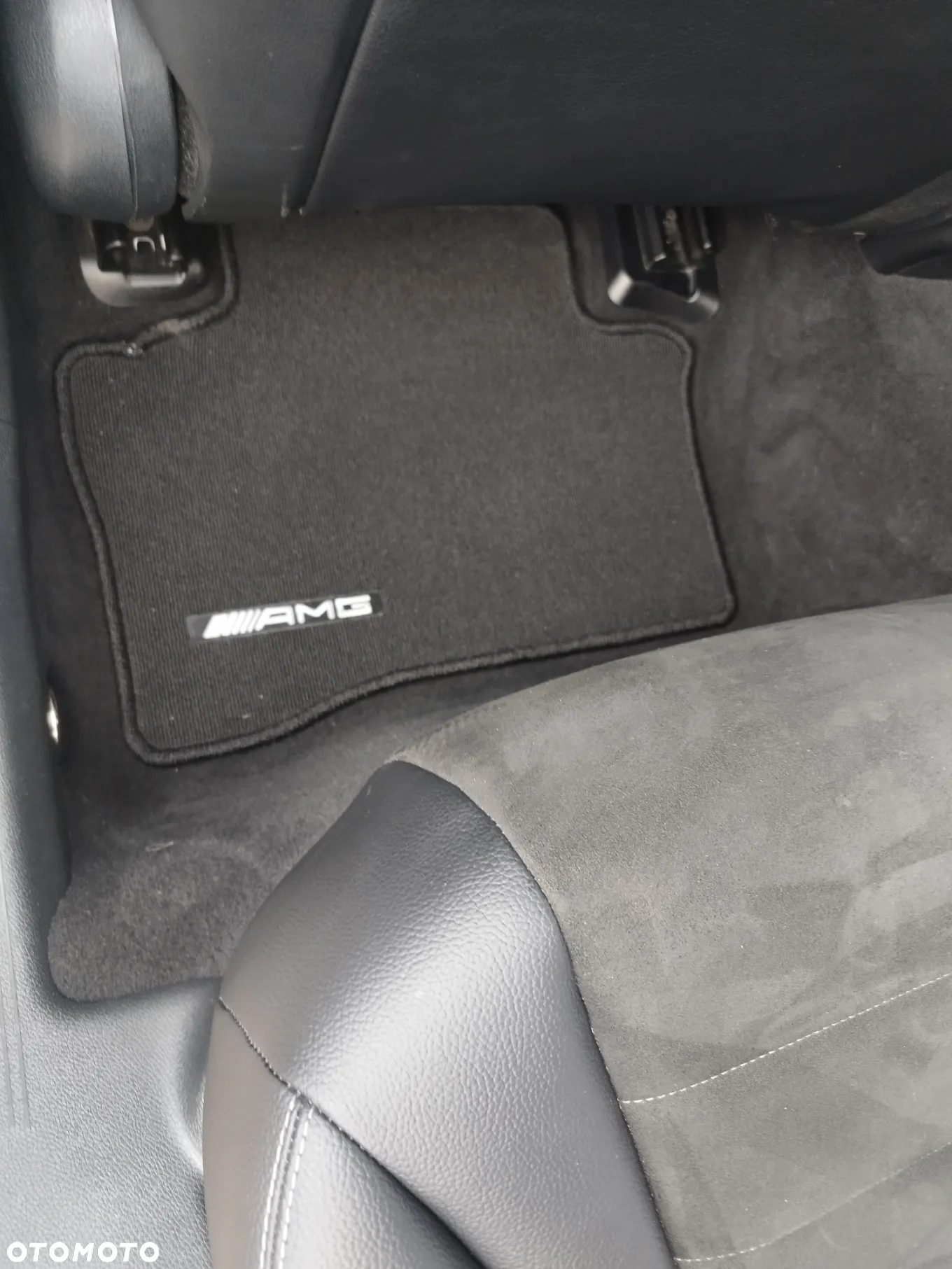 Mercedes-Benz GLC 220 d 4Matic 9G-TRONIC AMG Line - 13