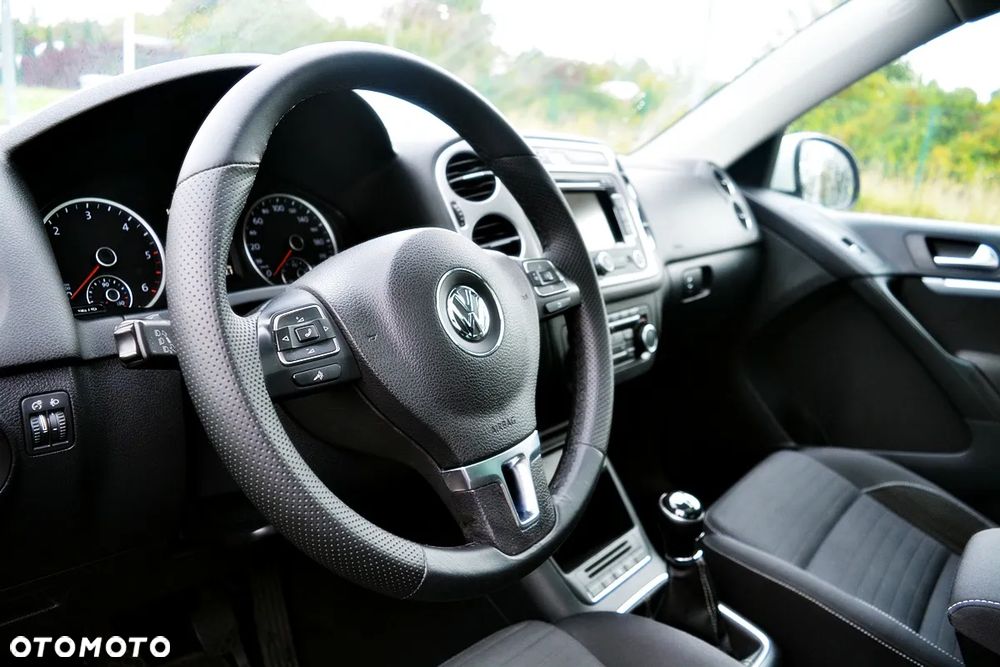 Volkswagen Tiguan 2.0 TDI DPF BlueMotion Technology Cup Sport & Style - 9