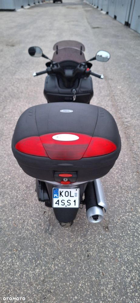 Suzuki Burgman - 9