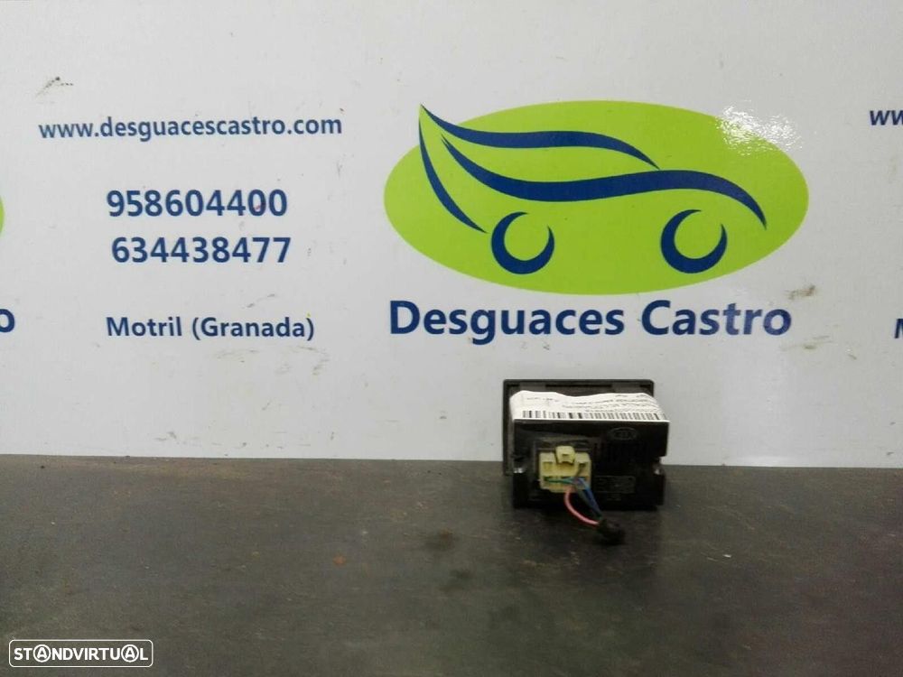 ECRÃ MULTIFUNÇÕES KIA SPORTAGE 2004 -3H12 - 2