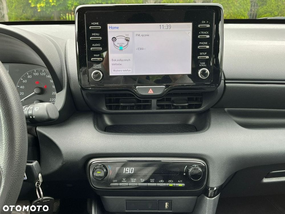 Toyota Yaris - 35