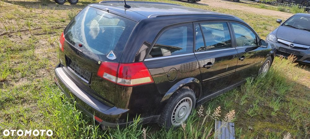 Opel Vectra 2.2 - 6