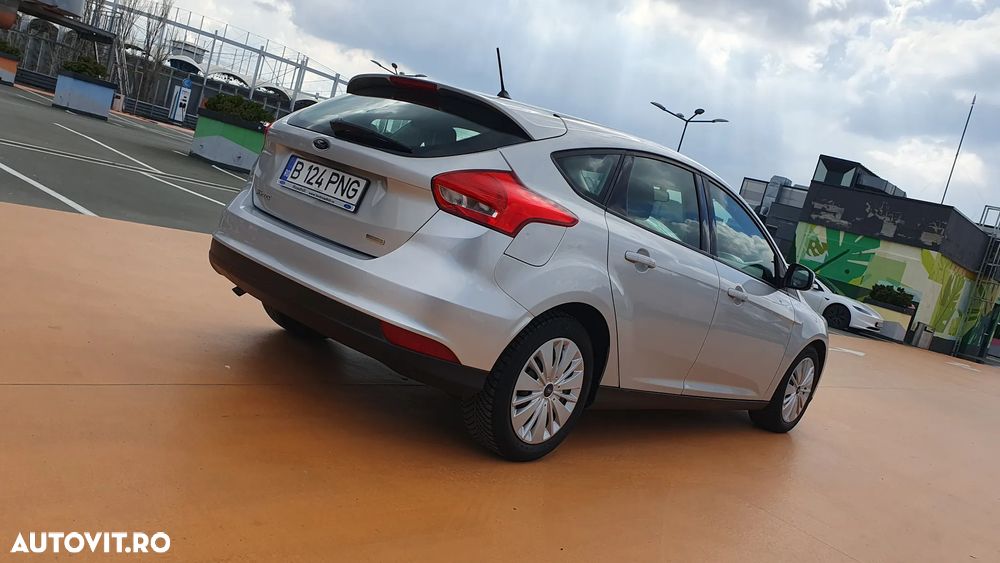 Ford Focus 1.0 EcoBoost Trend Edition - 26