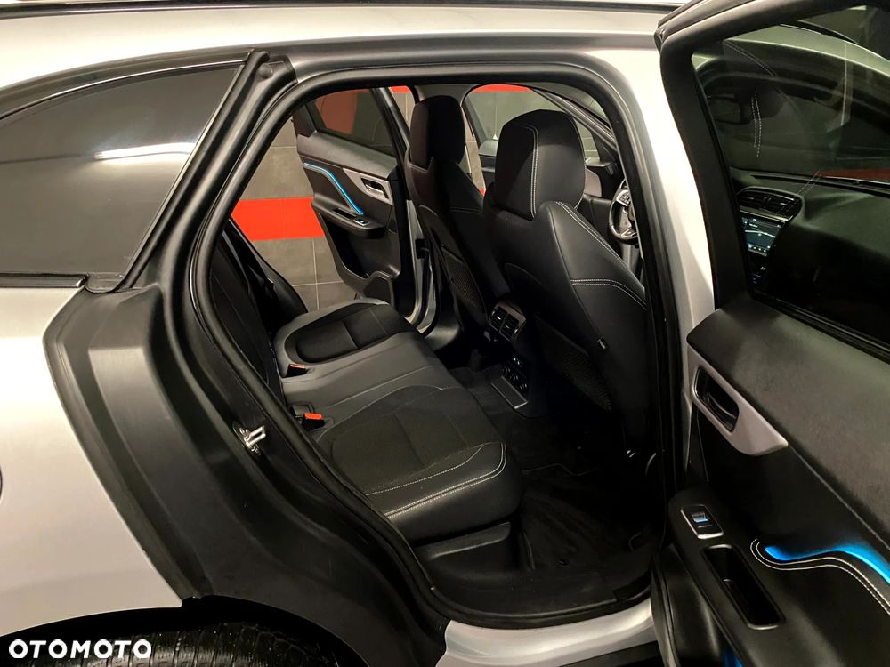 Jaguar F-Pace 20d AWD R-Sport - 28
