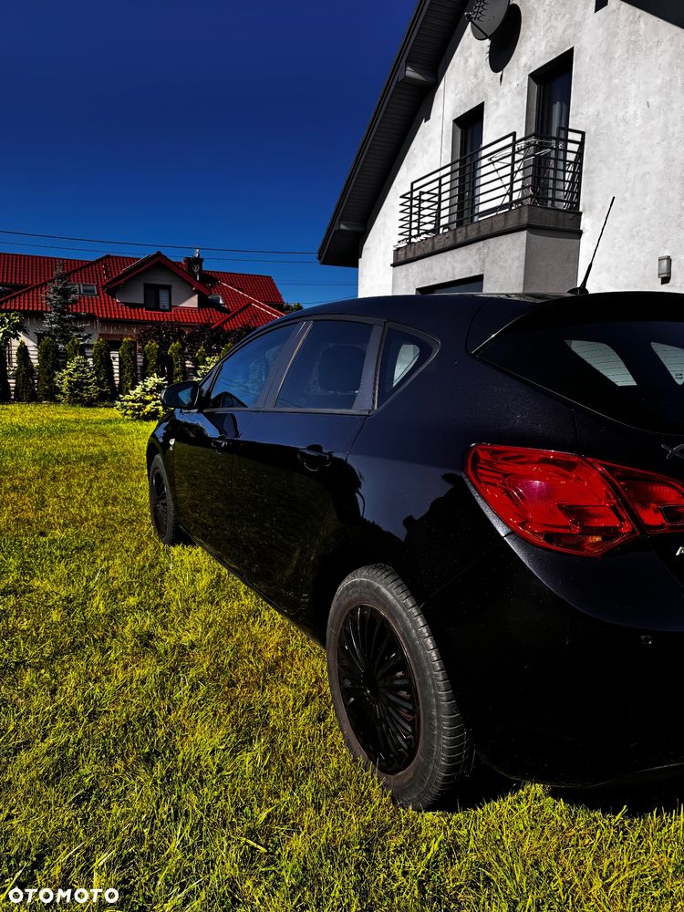 Opel Astra - 12