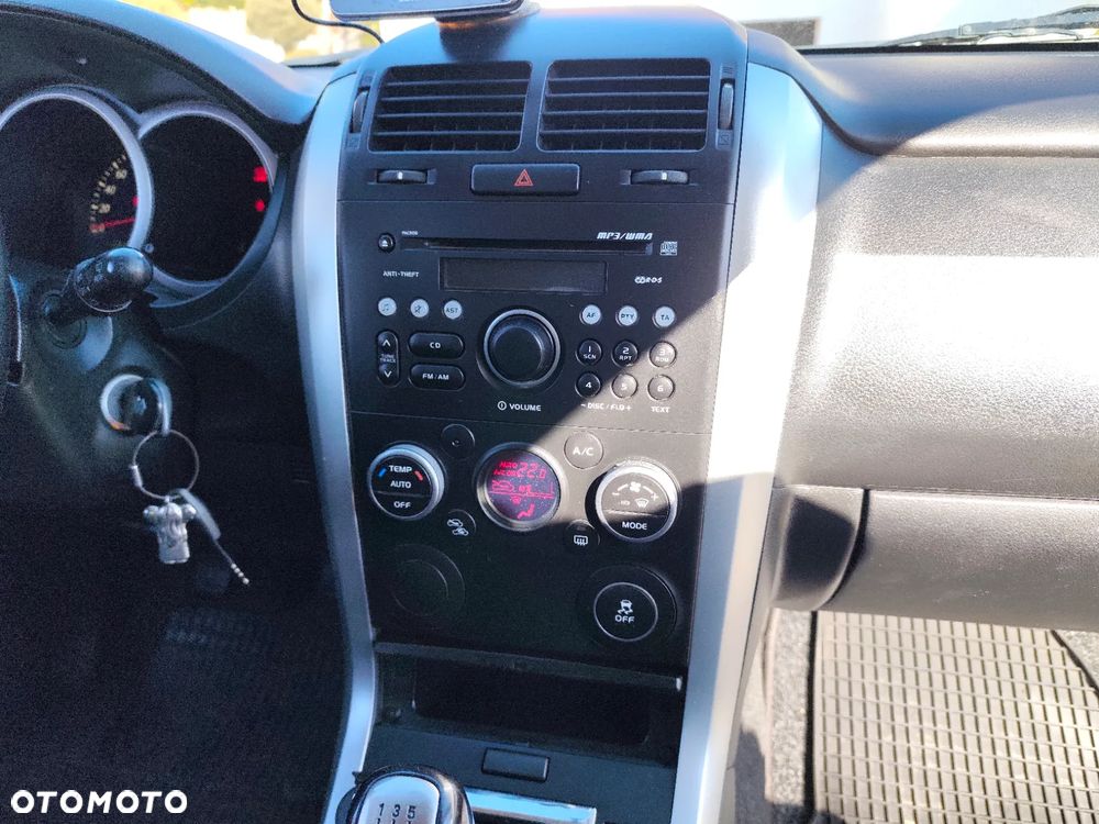 Suzuki Grand Vitara 1.6 Club - 9