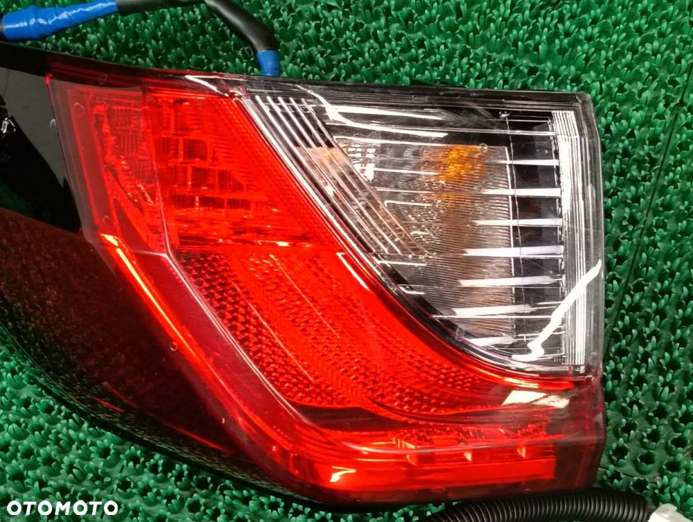 TOYOTA RAV4 19-22r Lampa Tył Prawa Lewa - 4