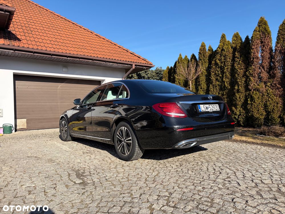 Mercedes-Benz Klasa E 220 d 9G-TRONIC Exclusive - 5
