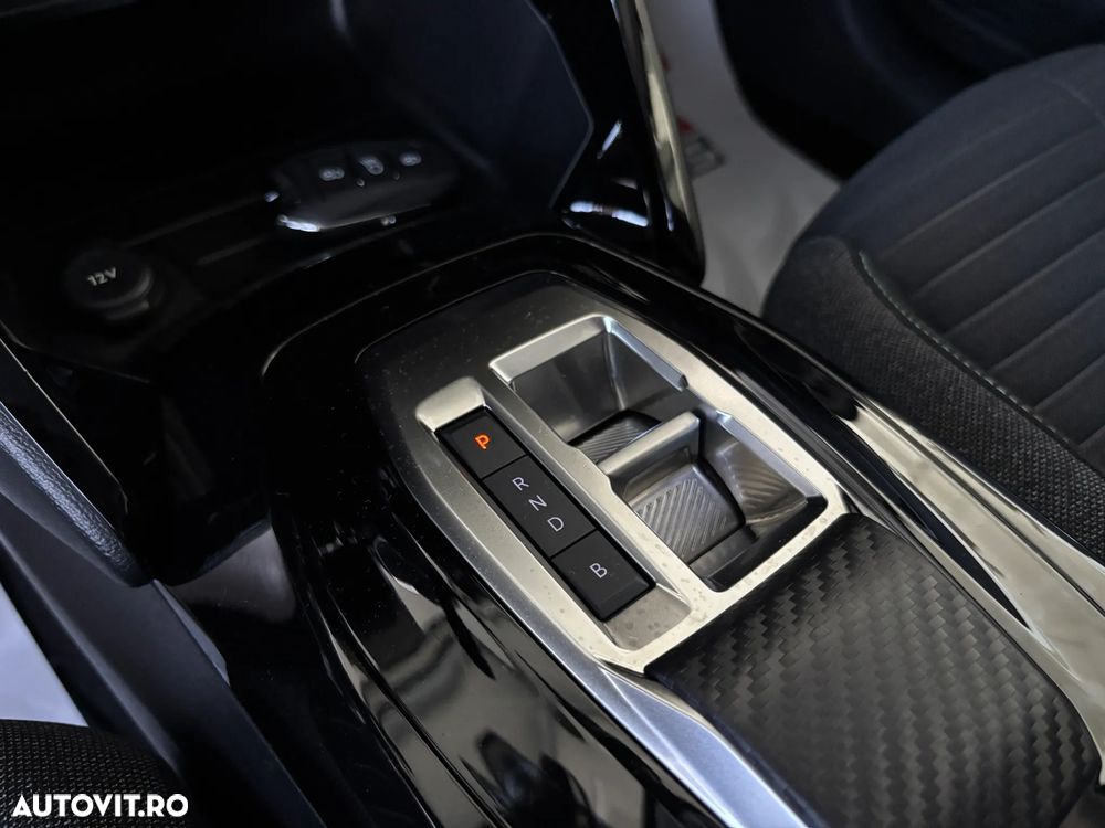 Peugeot 208 Elektromotor 136 E-Style - 17