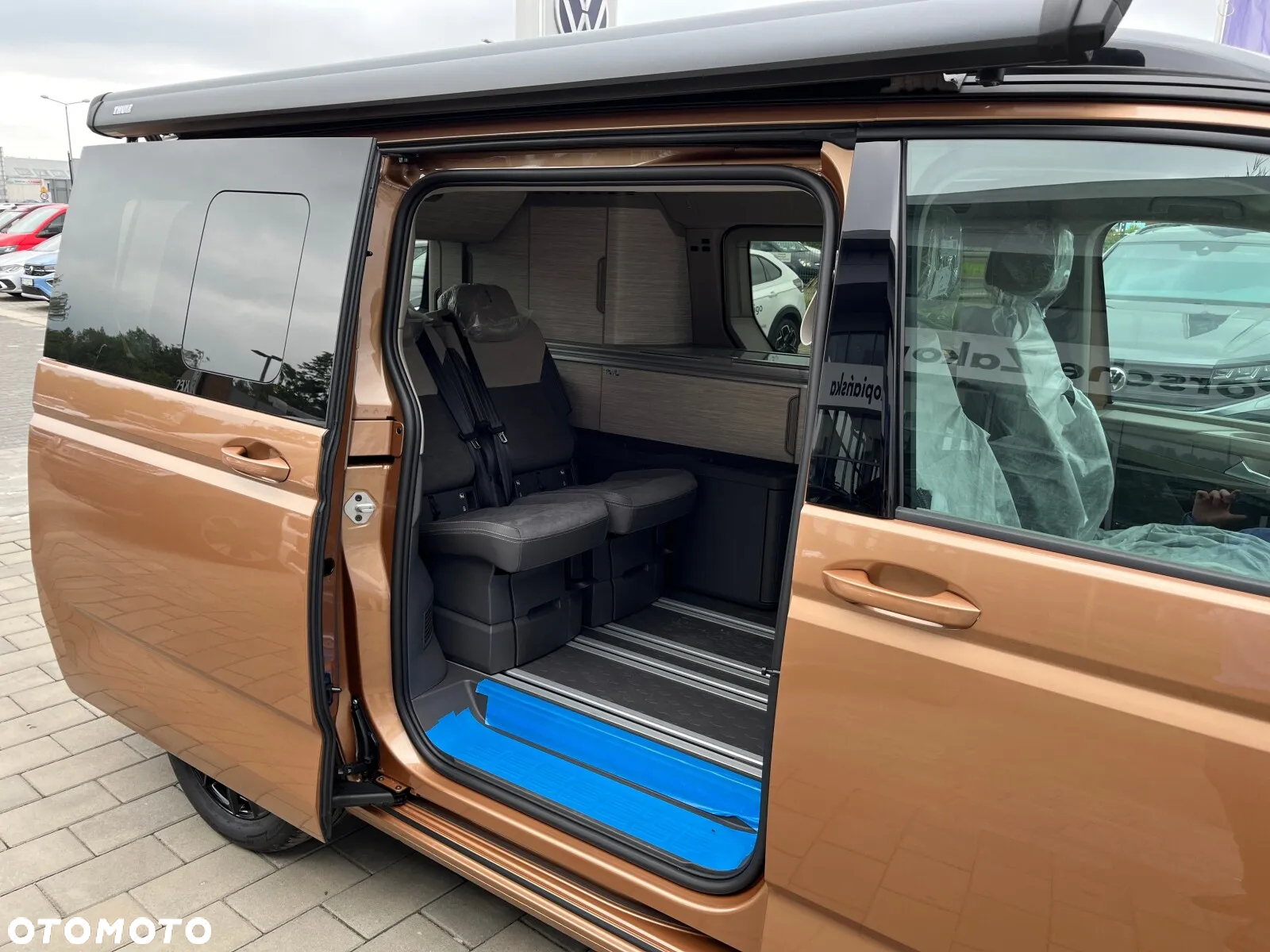 Volkswagen Multivan - 9