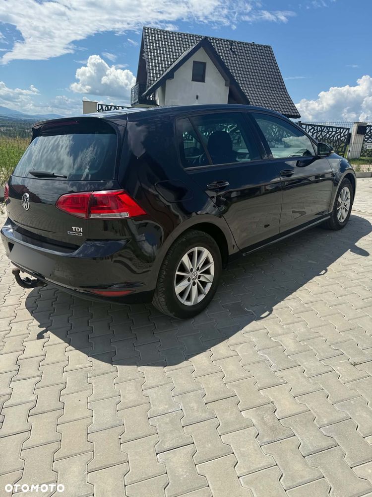 Volkswagen Golf - 6
