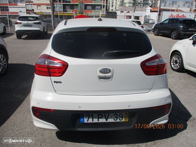 Kia Rio 1.2 Attract - 2