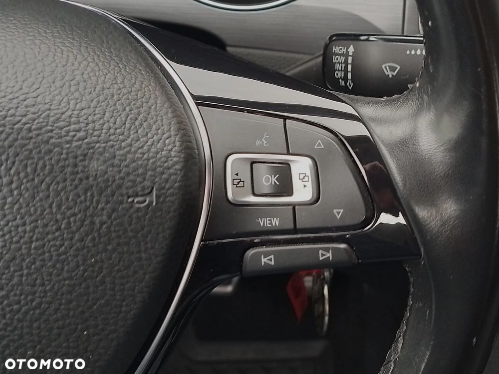 Volkswagen Golf Sportsvan VII SV 1.5 TSI ACT Comfortline - 16