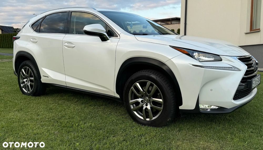 Lexus NX 300h Comfort AWD - 3