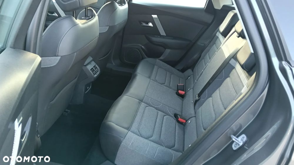 Citroën C4 PureTech 130 Stop&Start FEEL PACK - 24