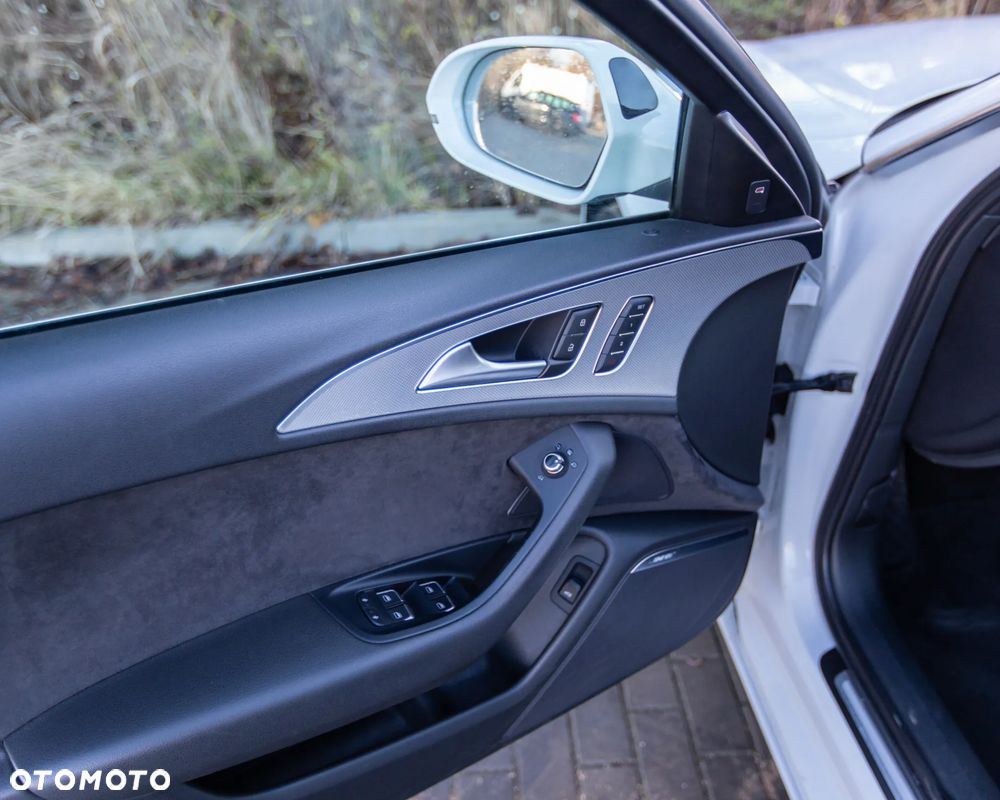 Audi A6 Avant 2.0 TDI Ultra DPF S tronic - 16