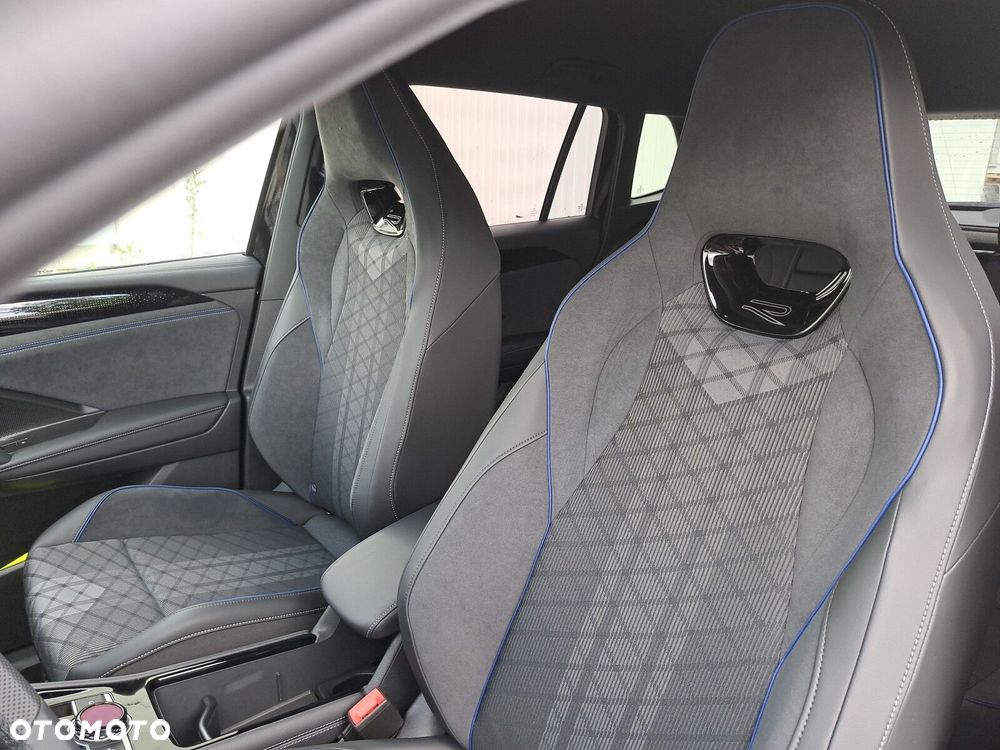 Volkswagen Tiguan - 12