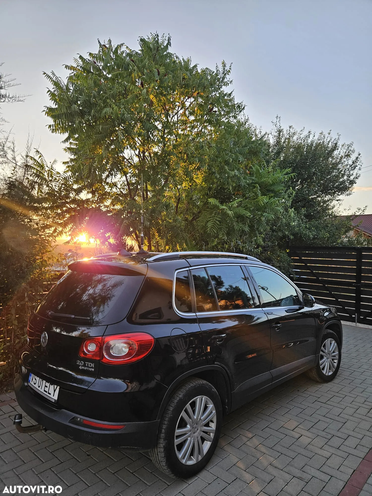 Volkswagen Tiguan 2.0 TDI DPF 4Mot Comfortline - 6