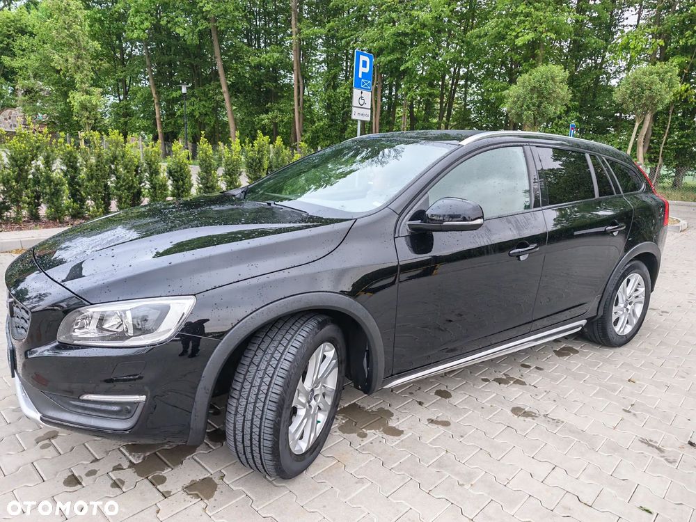 Volvo V60 Cross Country D3 Geartronic Momentum - 26