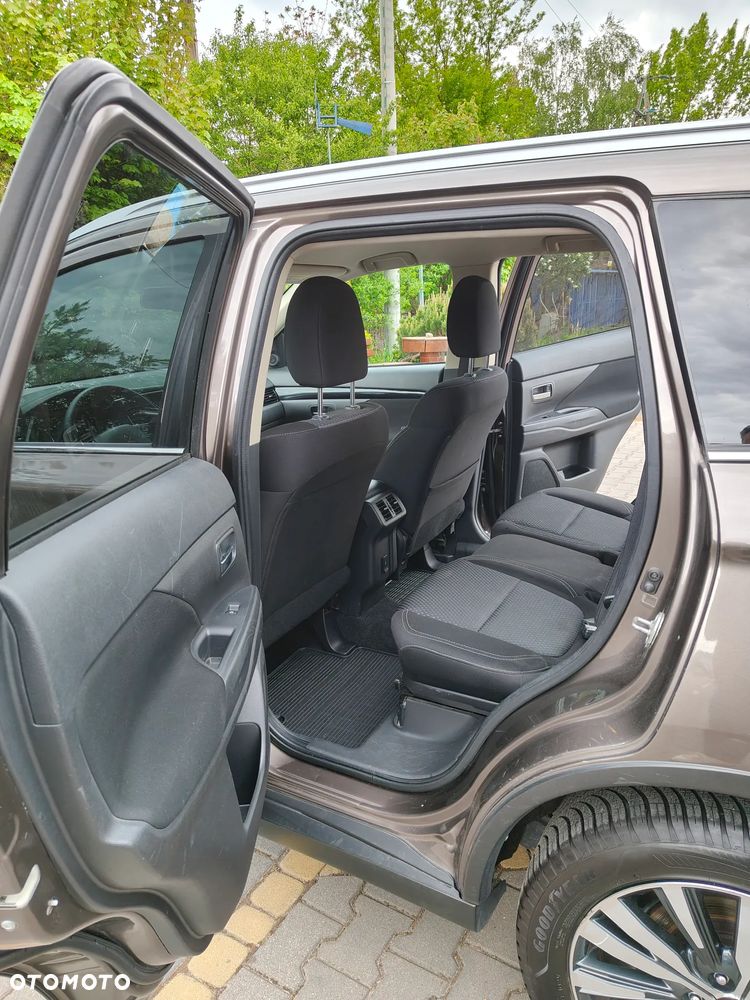 Mitsubishi Outlander 2.0 Intense + SDA 4WD CVT - 10