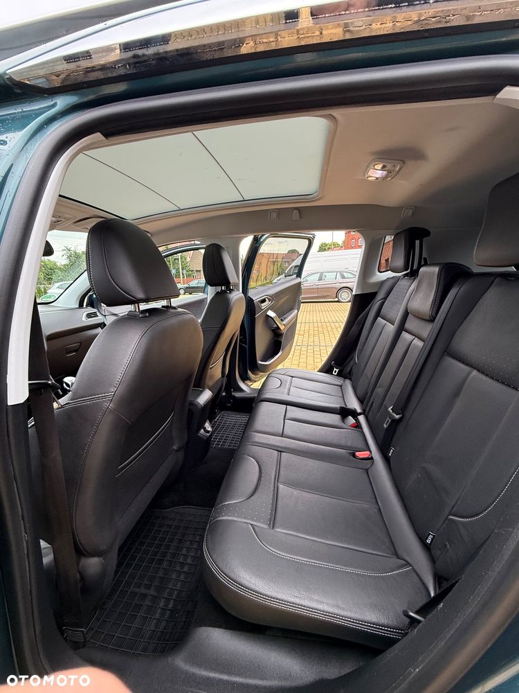 Peugeot 2008 BlueHDi FAP 120 STOP & START Allure - 19