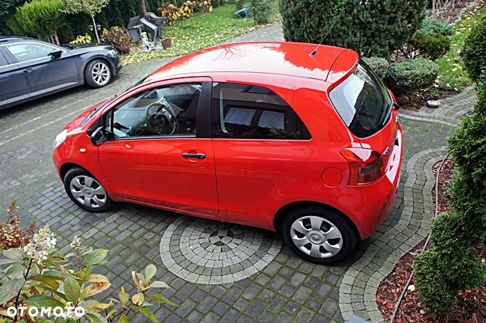 Toyota Yaris 1.0 Luna A/C - 8