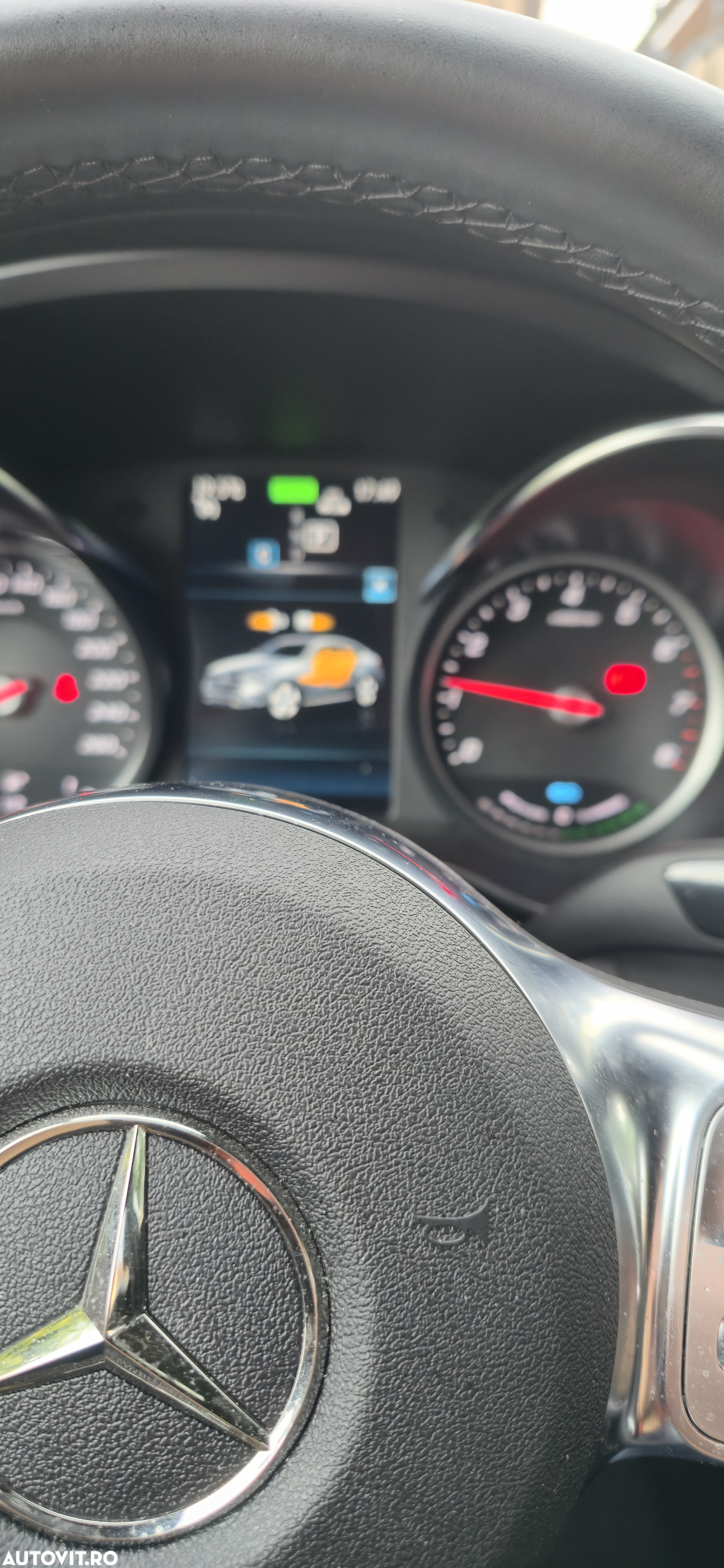 Mercedes-Benz GLC Coupe 200 4Matic 9G-TRONIC AMG Line Advanced - 8