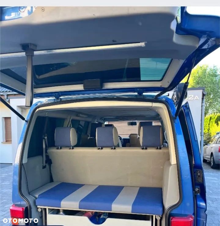 Volkswagen Multivan - 7