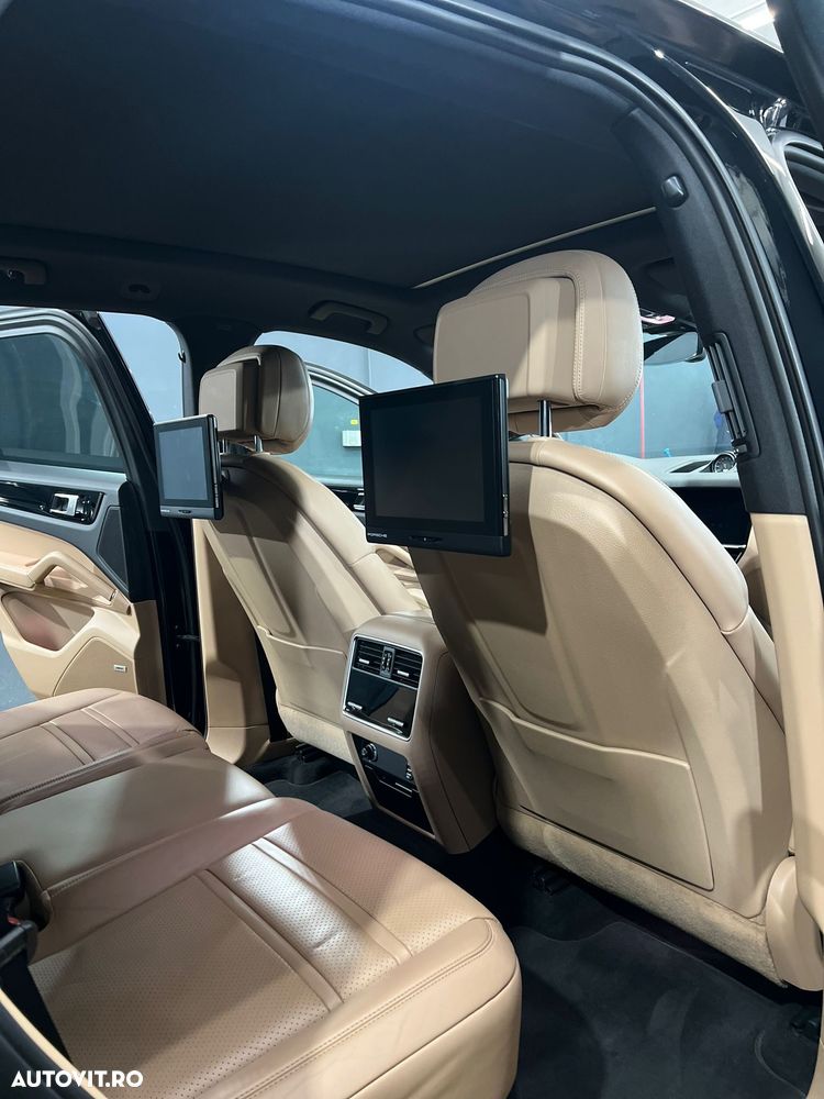 Porsche Cayenne S - 10