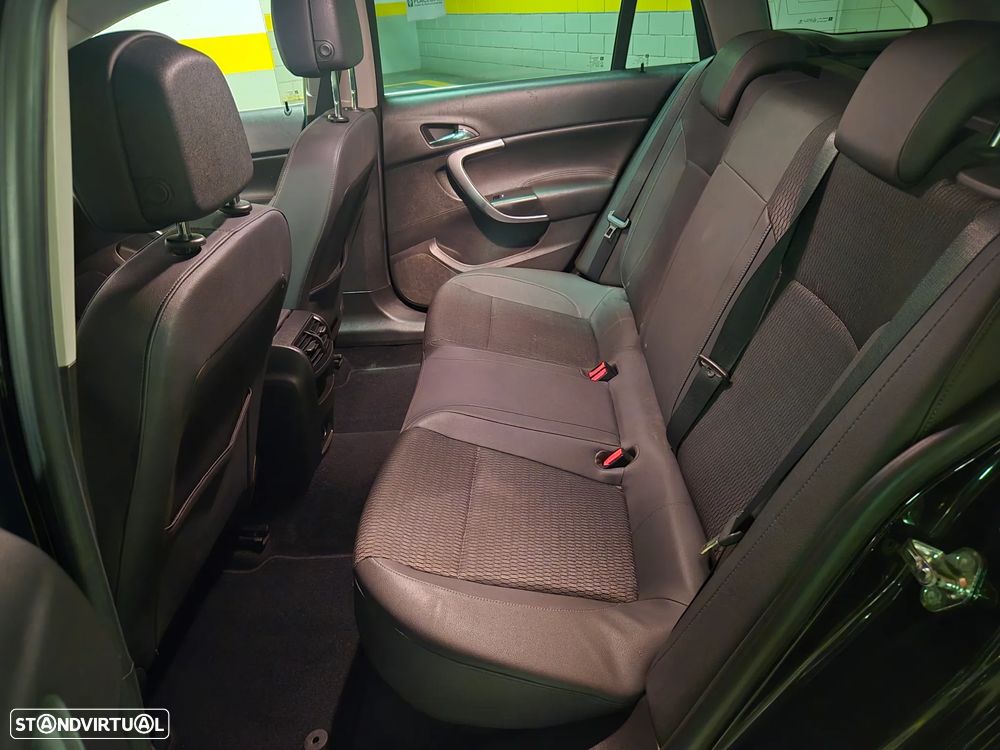 Opel Insignia Sports Tourer 1.6 ECOTEC Exclusive - 28