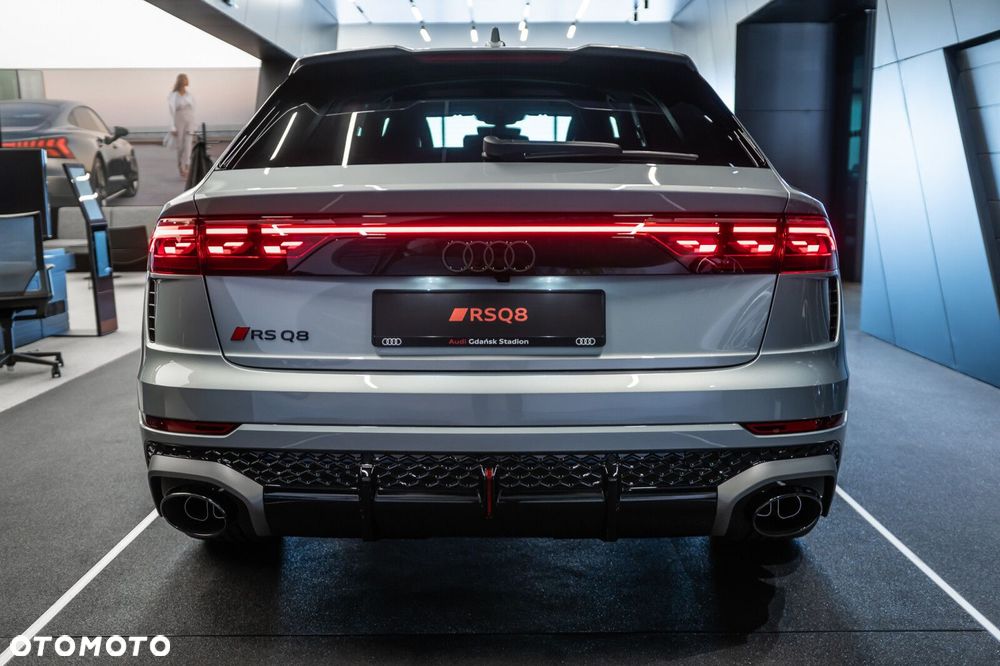 Audi RS Q8 - 5