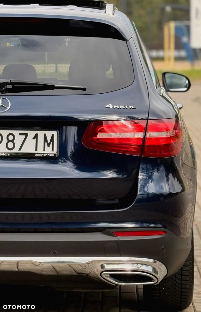 Mercedes-Benz GLC - 12