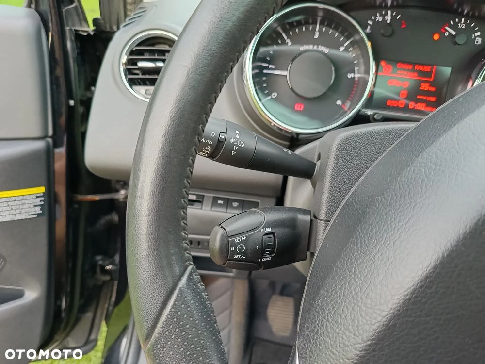 Peugeot 3008 BlueHDi 150 Stop & Start Business-Line - 16