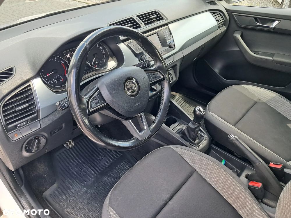 Skoda Fabia 1.0 TSI Ambition - 11