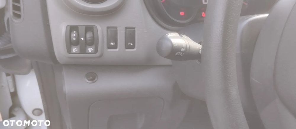 Renault Trafic - 10