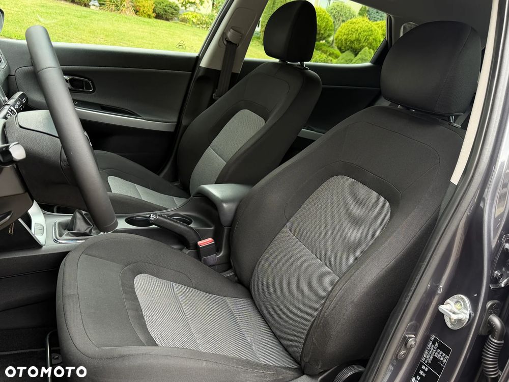 Kia Ceed 1.6 GDI Dream-Team Edition - 27