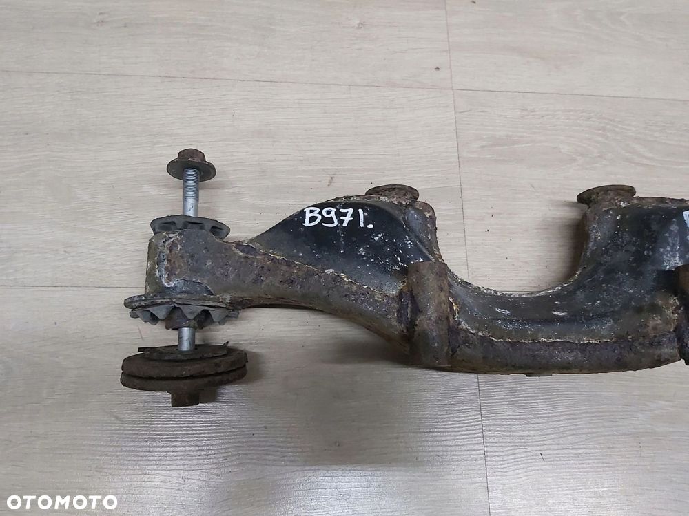 TOYOTA CELICA V gt4 st185 2,0 Turbo Sanki tył podpora zawieszenie - 2