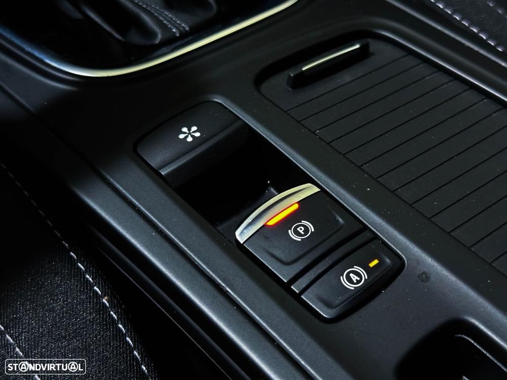 Renault Mégane 1.6 Plug-In R.S. Line - 48