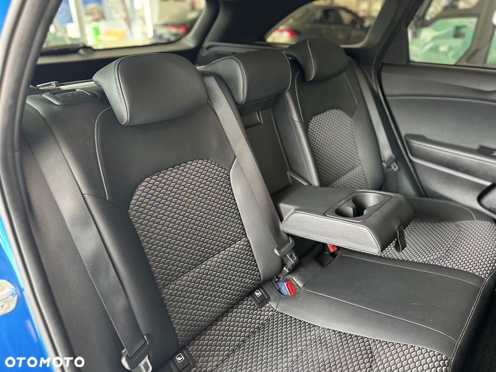 Kia Ceed 1.6 CRDi mHEV L Business Line - 11