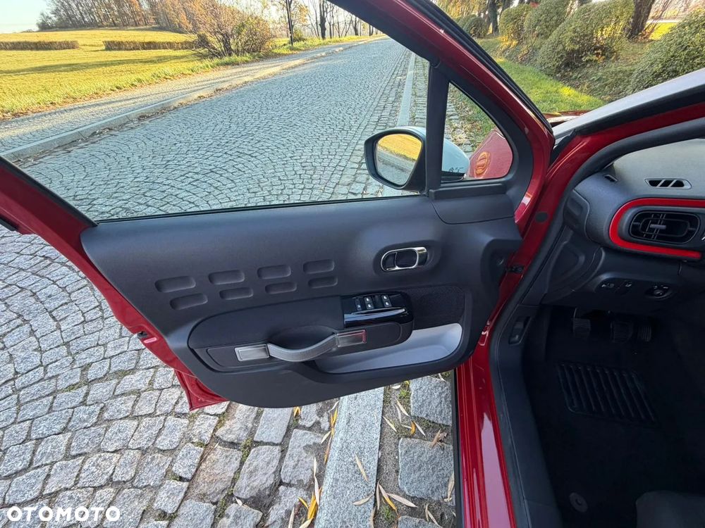 Citroën C3 1.2 PureTech Exclusive - 26