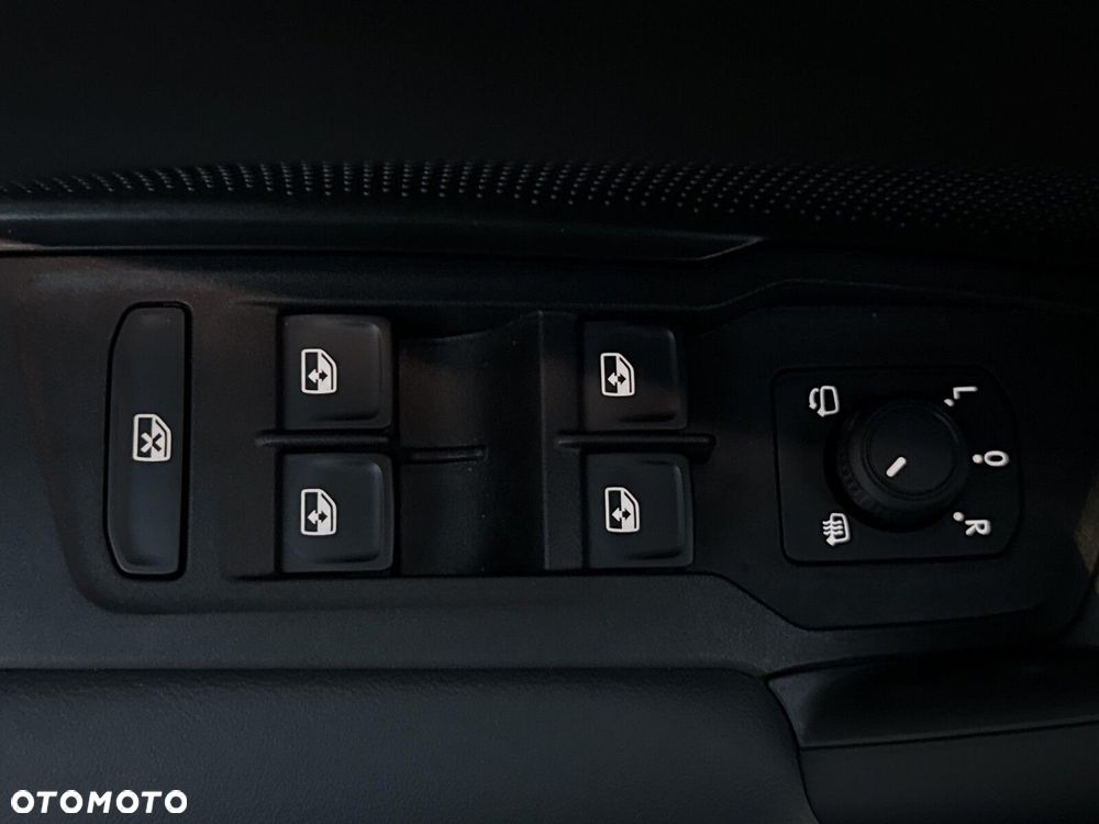 Volkswagen Tiguan - 13