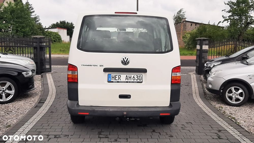 Volkswagen Caravelle - 5