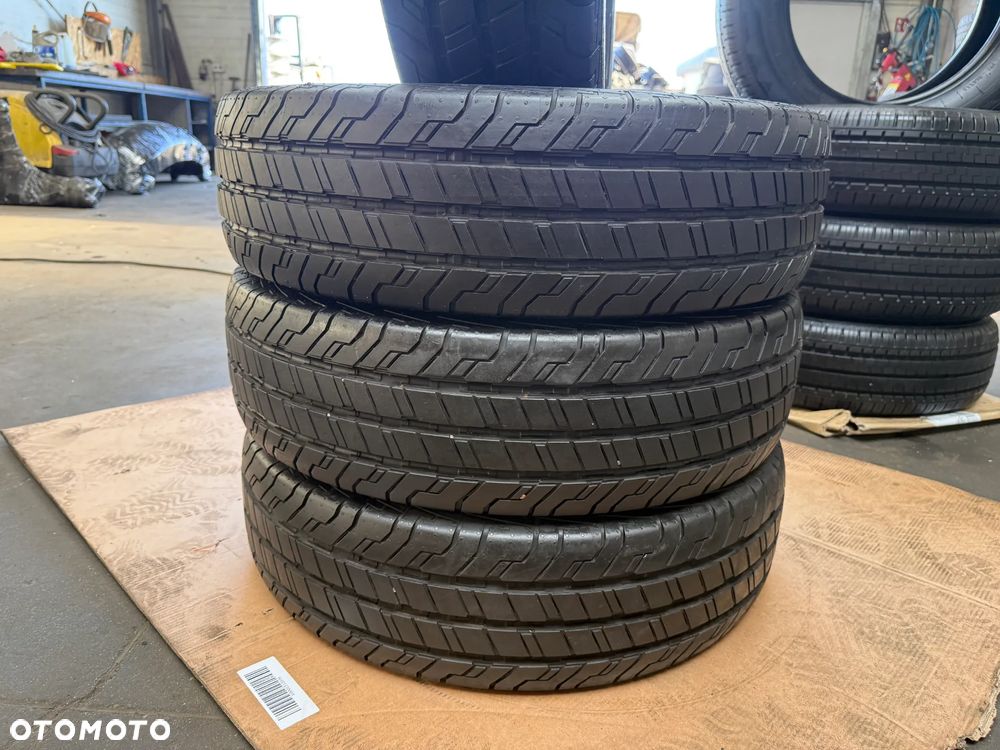 Opona Opony Continental ContiVanContact 100 205/70 R17C 115/113R - 2