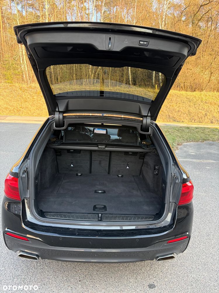 BMW Seria 5 520d M Sport Edition - 6