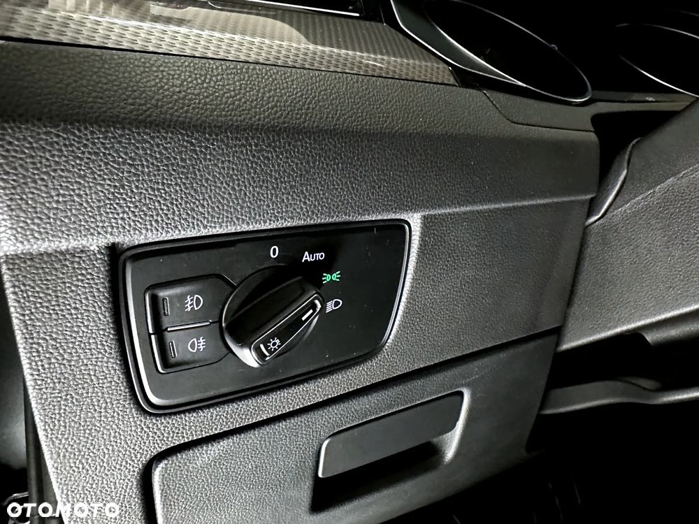 Volkswagen Passat Alltrack 2.0 TDI SCR 4Mot DSG - 12