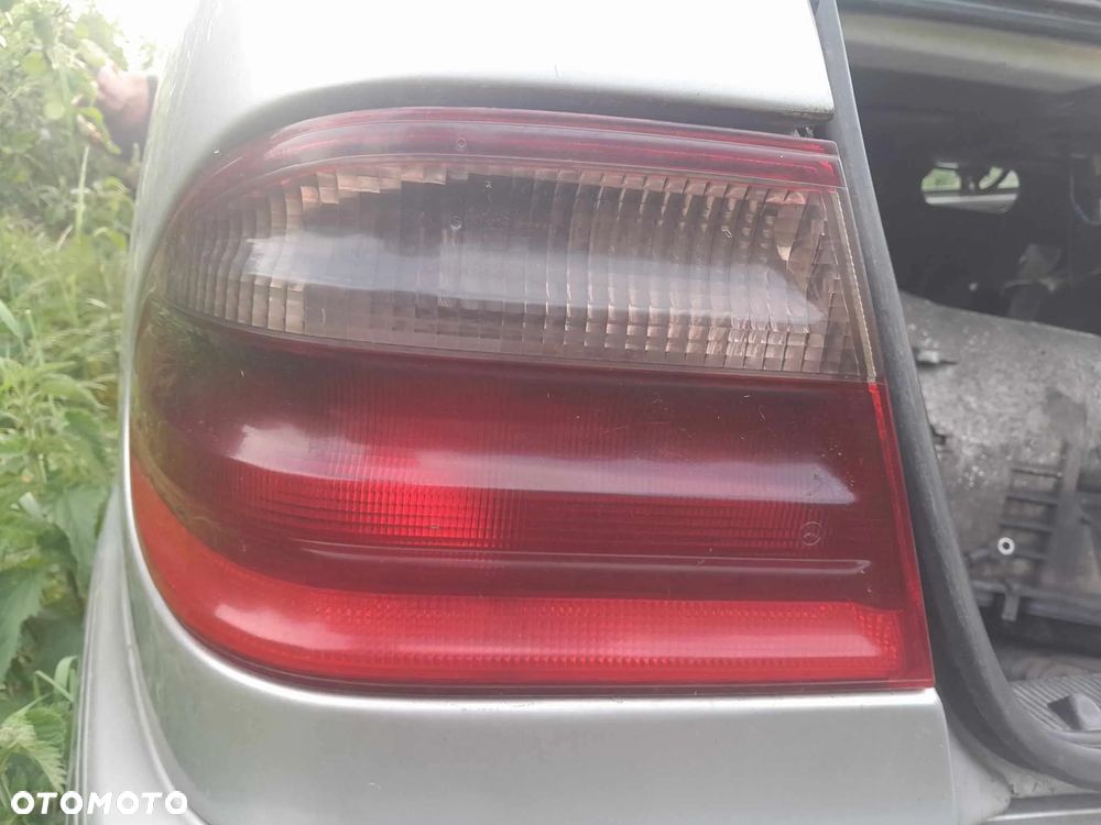 LAMPA LEWA TYLNA TYŁ MERCEDES W210 LIFT SEDAN AVANTGARDE 99-02 - 1