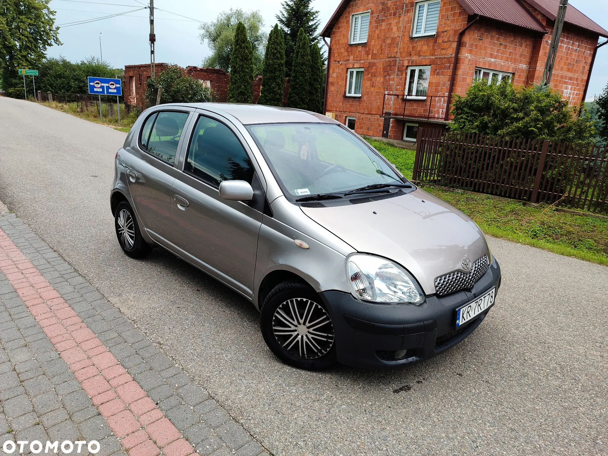 Toyota Yaris 1.0 Luna - 3